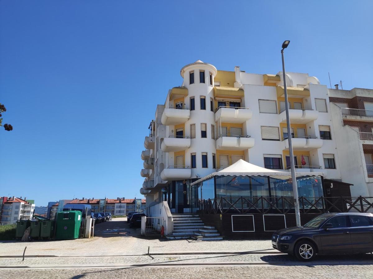 Apartment By The Beach! With Large Balcony! Сан-Мартинью-ду-Порту Экстерьер фото